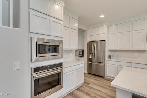 10048 E Satellite Dr, Mesa, AZ 85212 photo 5