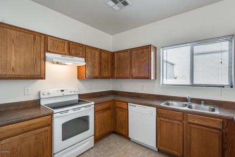634 E Dekalb Ln, Phoenix, AZ 85040 photo 2
