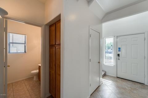 634 E Dekalb Ln, Phoenix, AZ 85040 photo 8