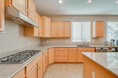 2586 E Donato Dr, Gilbert, AZ 85298 photo 6