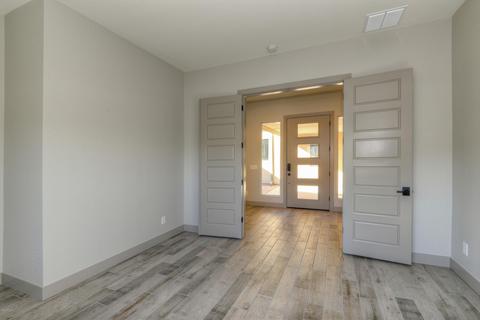 1353 E Paseo Way, Phoenix, AZ 85042 photo 3