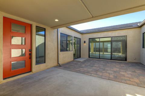 1353 E Paseo Way, Phoenix, AZ 85042 photo 2