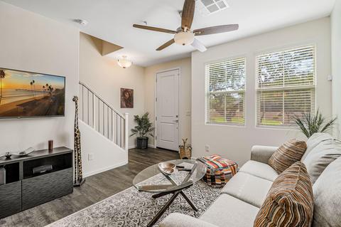 2267 E Hidalgo Ave, Phoenix, AZ 85040 photo 2