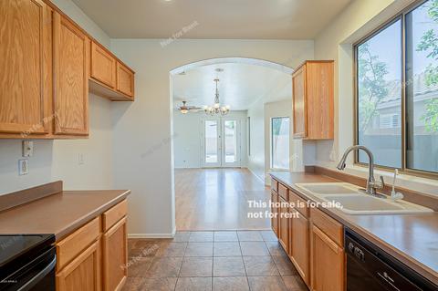 917 E Cathy Dr, Gilbert, AZ 85296 photo 8