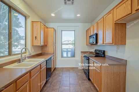 917 E Cathy Dr, Gilbert, AZ 85296 photo 4