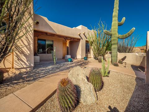 18 E Irvine Rd, Phoenix, AZ 85086 photo 1