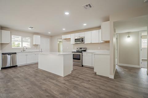 5107 N 39th Dr, Phoenix, AZ 85019 photo 7