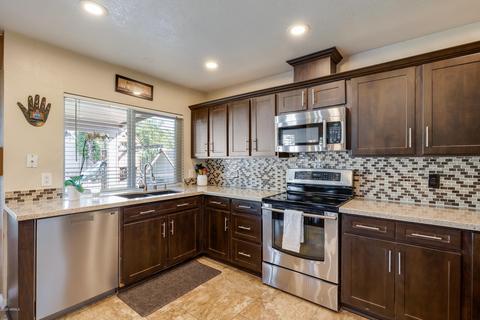 4662 E Sandra Ter, Phoenix, AZ 85032 photo 9