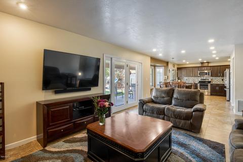 4662 E Sandra Ter, Phoenix, AZ 85032 photo 12
