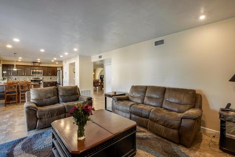 4662 E Sandra Ter, Phoenix, AZ 85032 photo 11