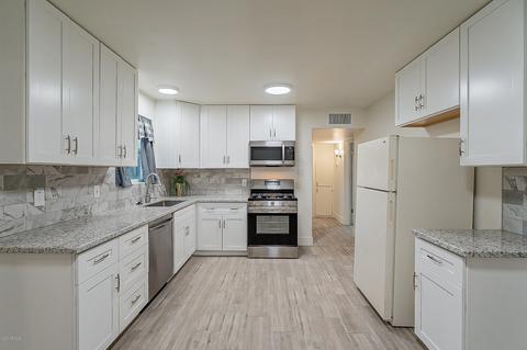 3322 E Almeria Rd, Phoenix, AZ 85008 photo 4