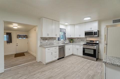 3322 E Almeria Rd, Phoenix, AZ 85008 photo 5