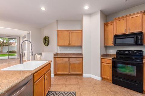 1296 E Nightingale Ln, Gilbert, AZ 85298 photo 6