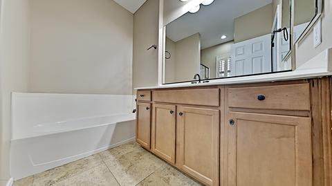 3853 E Branham Ln, Phoenix, AZ 85042 photo 10