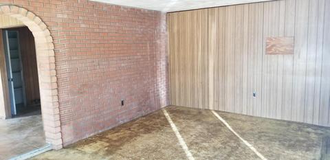 720 E Desert Ln, Phoenix, AZ 85042 photo 5