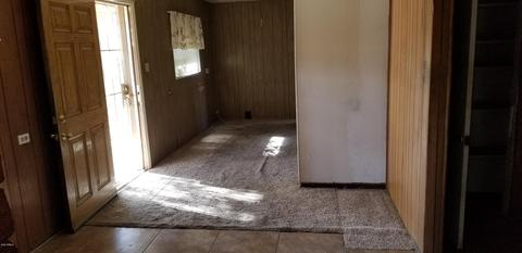 720 E Desert Ln, Phoenix, AZ 85042 photo 4