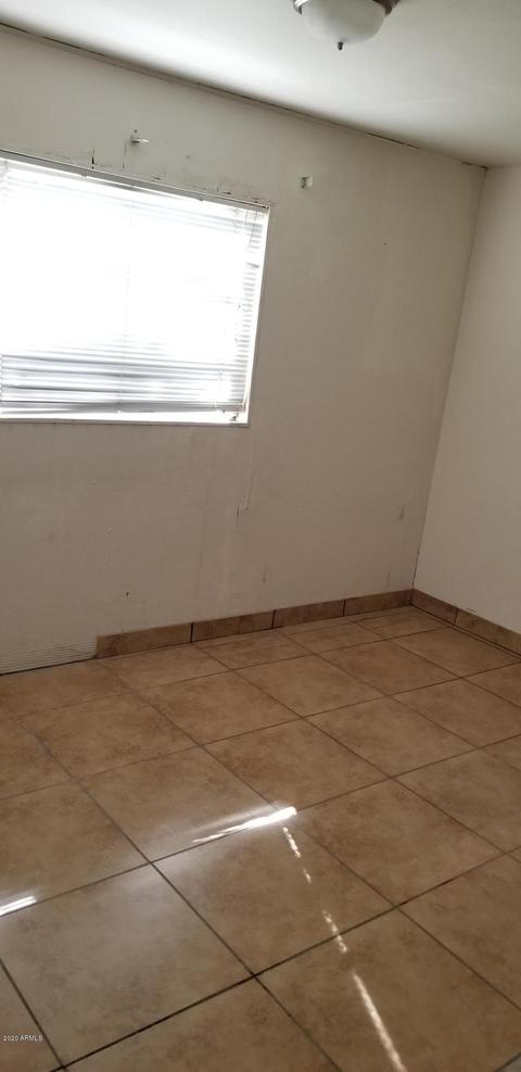 720 E Desert Ln, Phoenix, AZ 85042 photo 13