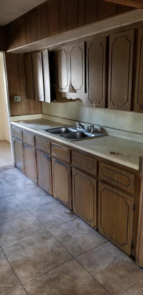 720 E Desert Ln, Phoenix, AZ 85042 photo 7