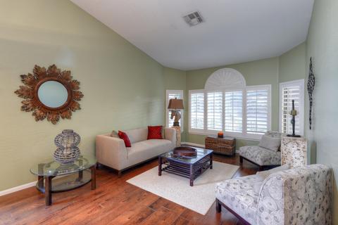 4550 E Ramuda Dr, Phoenix, AZ 85050 photo 2