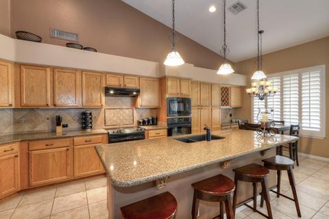4550 E Ramuda Dr, Phoenix, AZ 85050 photo 6