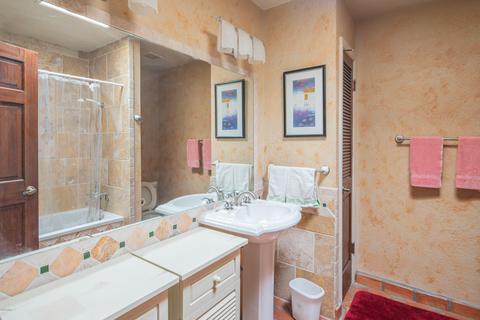 246 E Dahlia Dr, Phoenix, AZ 85022 photo 19