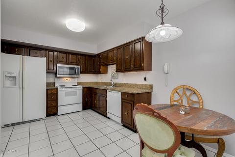 1642 E Borghese Pl, Phoenix, AZ 85016 photo 9