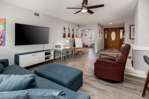 2619 E Sahuaro Dr, Phoenix, AZ 85028 photo 5