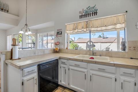 1434 E Brentrup Dr, Tempe, AZ 85283 photo 9