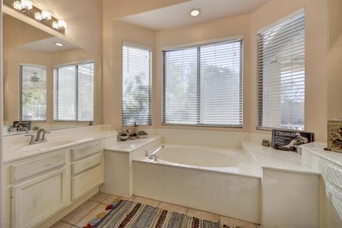 4301 E Swilling Rd, Phoenix, AZ 85050 photo 16