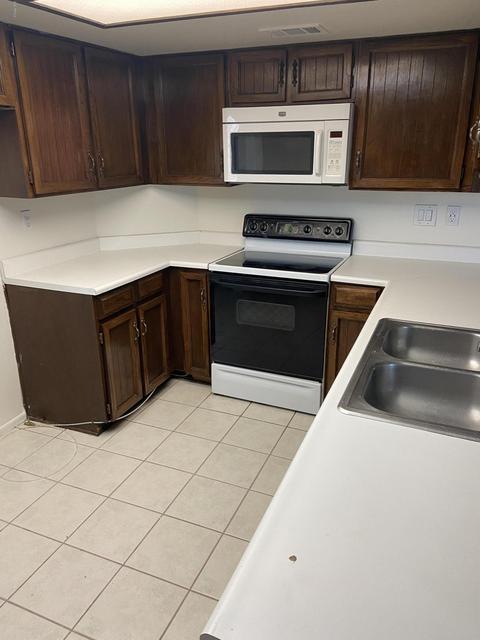1543 E Hampton Cir, Mesa, AZ 85204 photo 7