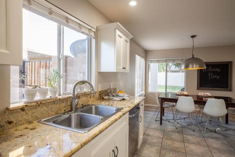 2563 E Del Rio Ct, Gilbert, AZ 85295 photo 17