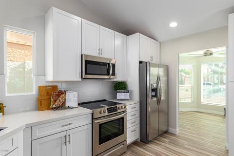 3932 E Waltann Ln, Phoenix, AZ 85032 photo 10