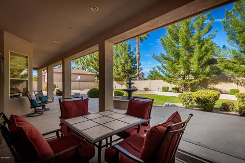 2976 E Robin Ln, Gilbert, AZ 85296 photo 13