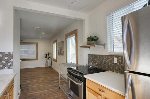 329 E Weldon Ave, Phoenix, AZ 85012 photo 11