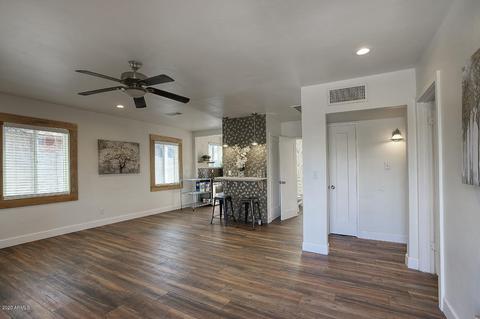 329 E Weldon Ave, Phoenix, AZ 85012 photo 4