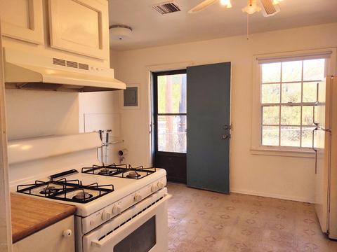 28 Hillside Ave, Bisbee, AZ 85603 photo 4