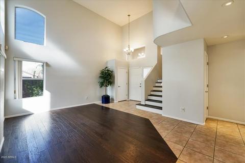 3905 E Wescott Dr, Phoenix, AZ 85050 photo 5