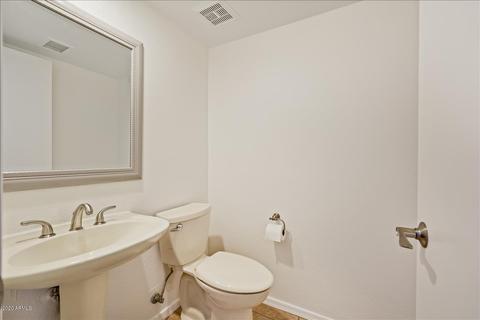 3905 E Wescott Dr, Phoenix, AZ 85050 photo 7