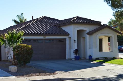 597 E Cantebria Dr, Gilbert, AZ 85296 photo 1