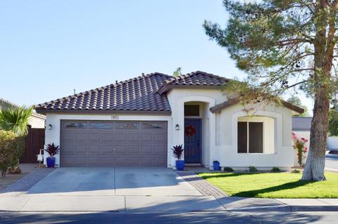 597 E Cantebria Dr, Gilbert, AZ 85296 photo 2