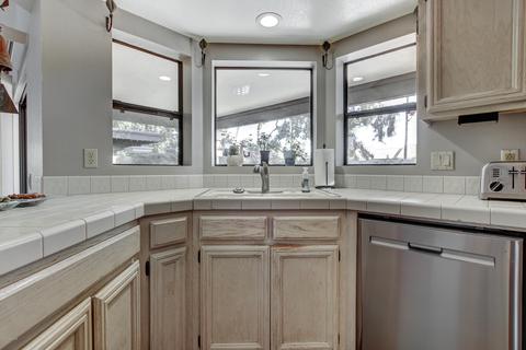 9425 S 47th Pl, Phoenix, AZ 85044 photo 13