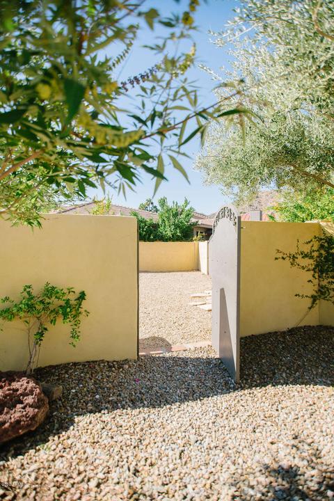 4537 E Via Los Caballos --, Phoenix, AZ 85028 photo 25