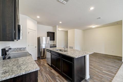 5923 E Helios Dr, Florence, AZ 85132 photo 4