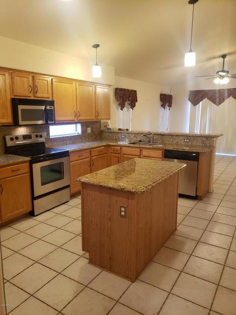 889 W Windhaven Ave, Gilbert, AZ 85233 photo 4