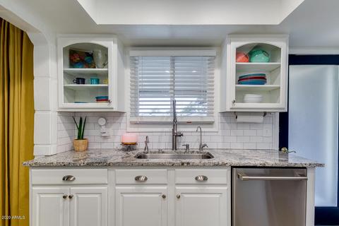 2637 E Cinnabar Ave, Phoenix, AZ 85028 photo 11