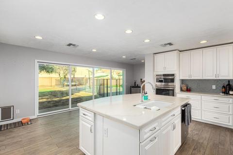 1832 E Stella Ln, Phoenix, AZ 85016 photo 2
