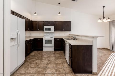 815 W Iris Dr, Gilbert, AZ 85233 photo 9