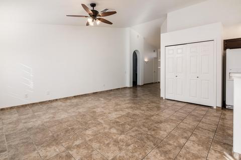 815 W Iris Dr, Gilbert, AZ 85233 photo 4
