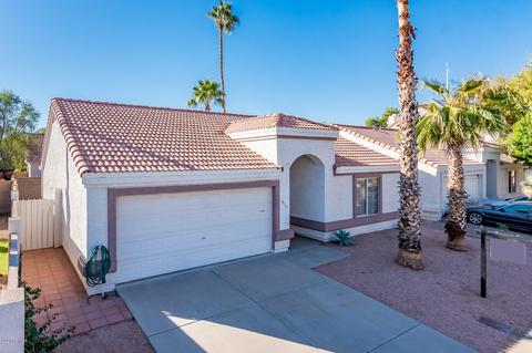 815 W Iris Dr, Gilbert, AZ 85233 photo 2