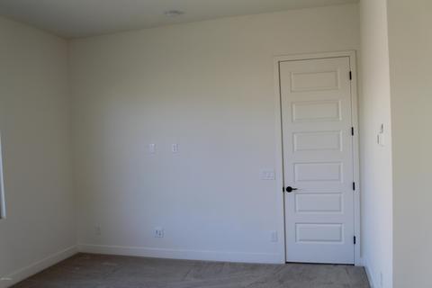 3254 E Tina Dr, Phoenix, AZ 85050 photo 15
